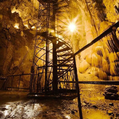Moaning Caverns